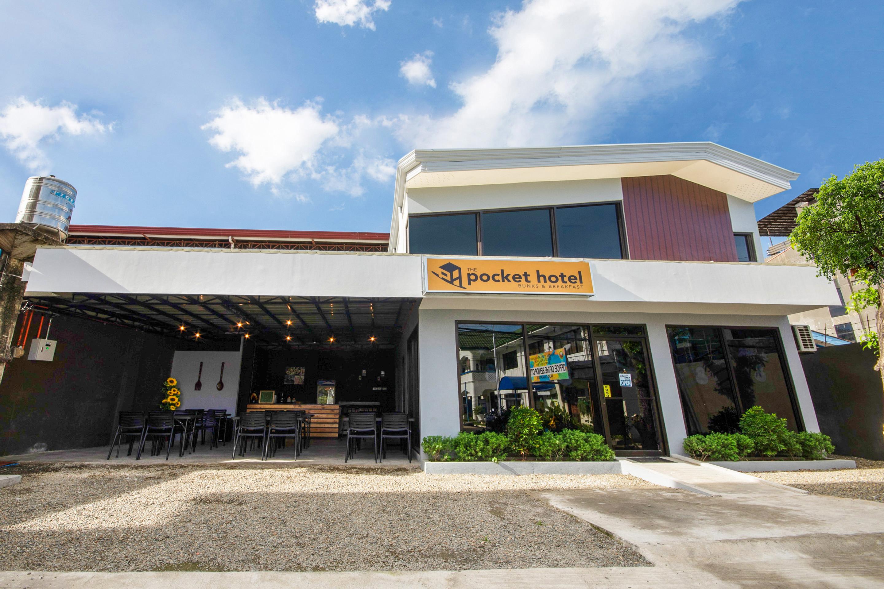 The Pocket Hotel Lapu-Lapu City Exterior photo