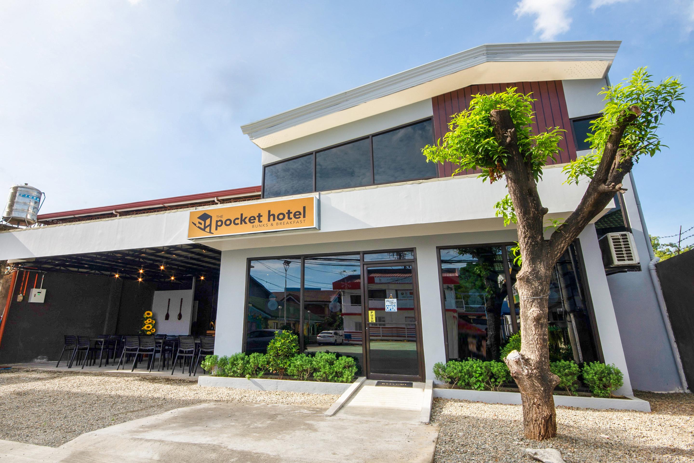 The Pocket Hotel Lapu-Lapu City Exterior photo