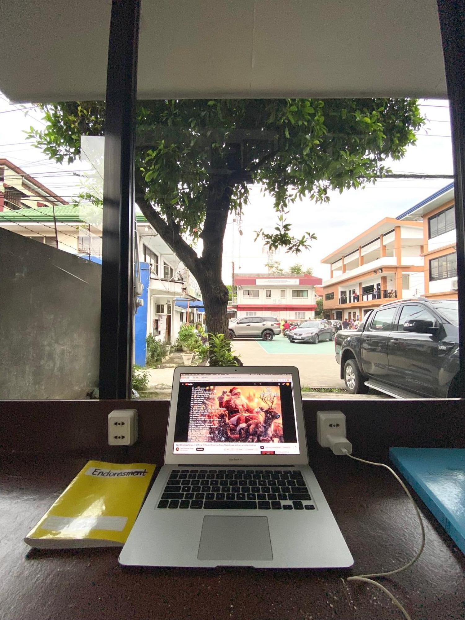 The Pocket Hotel Lapu-Lapu City Exterior photo